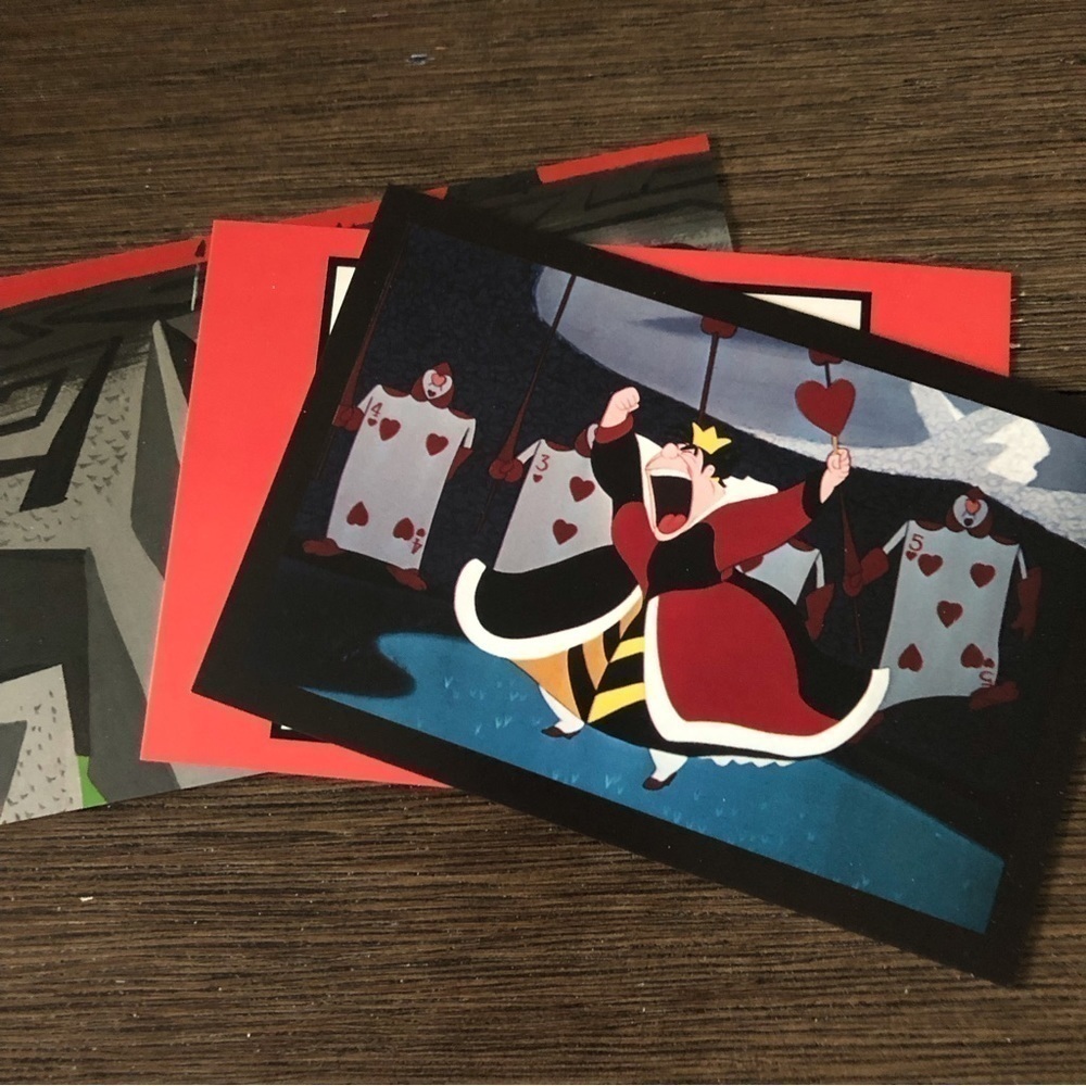 Disney Villains Postcards: Alice in Wonderland: The Red Queen 3 pack